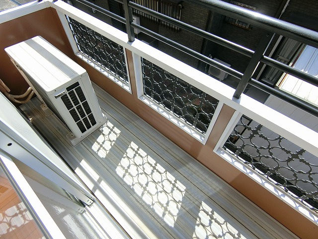 ムーンリット宮沢のバルコニー