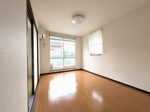 ムーンリット宮沢の居間・リビング