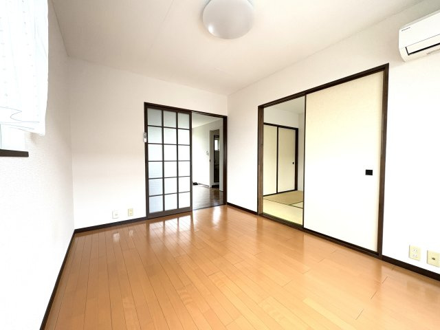 ムーンリット宮沢の居間・リビング