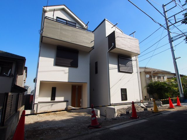 保土ヶ谷区西久保町全２棟　新築戸建ての外観
