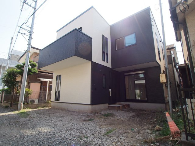 保土ヶ谷区星川１丁目　新築戸建ての外観