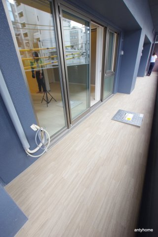 ATKレジデンスなにわ橋　仲介手数料無料のバルコニー