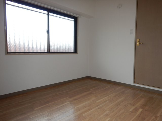 ネクスト倉田　西館の洋室|岡山市中区倉田　ネクスト倉田西館　３LDK　洋室