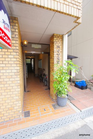 ハイツ大空　仲介手数料無料のエントランス