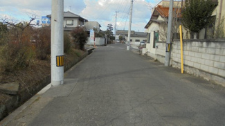 【前面道路含む現地写真】