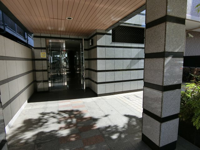 プログレス西明石駅前のエントランス