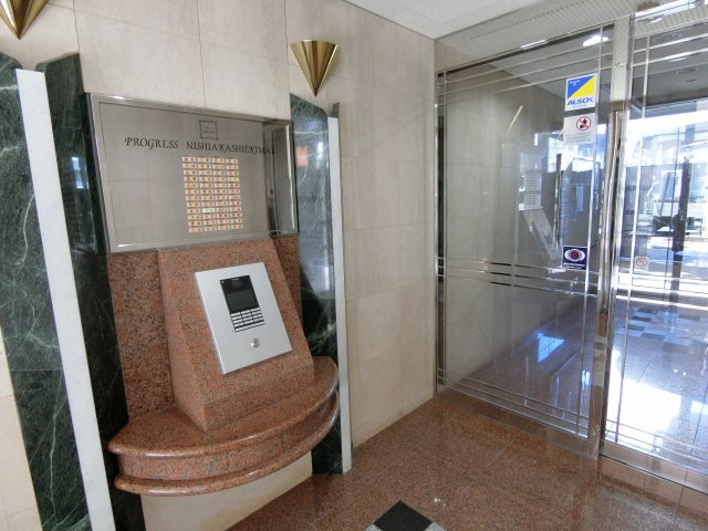 プログレス西明石駅前のエントランス