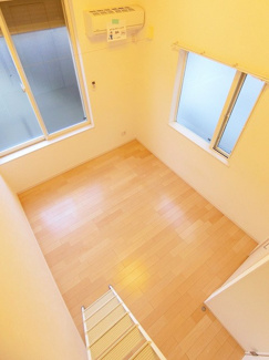 【展望】 | ロフトからの景観です！天井が高く開放感のある洋室6.2帖のお部屋です☆
