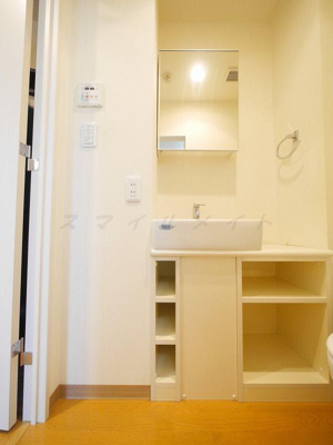 【洗面所】 | サンブリエ | 忙しい朝に便利な洗面台