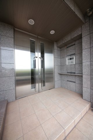 サプリーム大田川のロビー