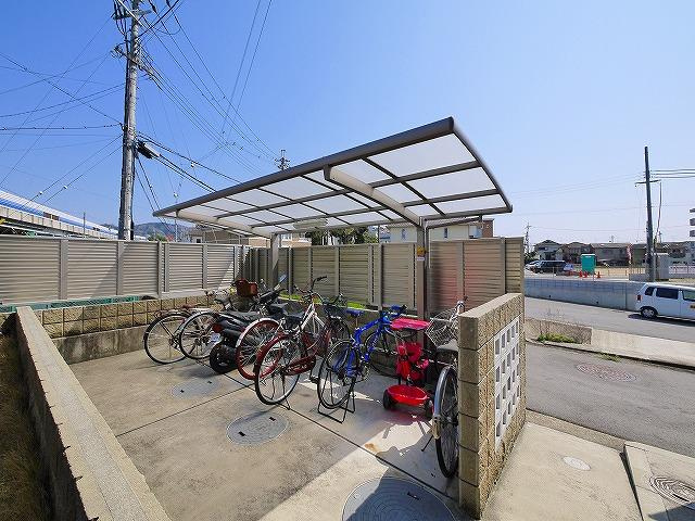 サンモールⅢのその他共用部分|自転車置き場