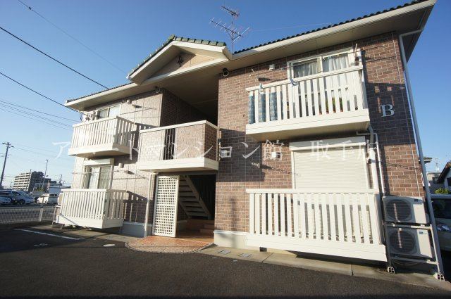 サウスコートＢの外観