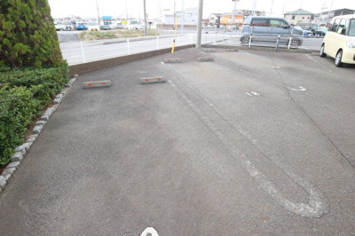 【駐車場】 | サウスコートＢ