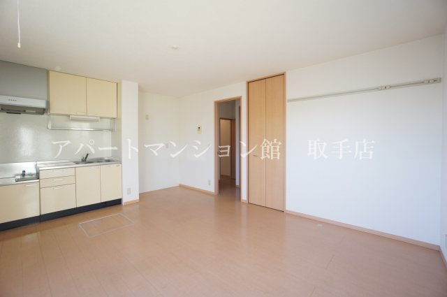 サウスコートＢの居間・リビング