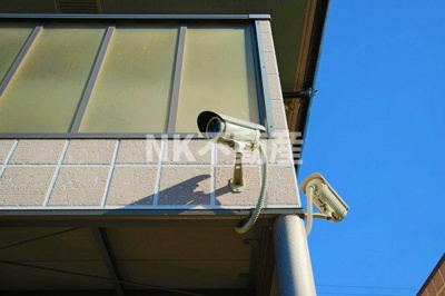 【エントランス】 | Grand Chariot A（グランシャリオA)（荒本賃貸） | 防犯カメラです