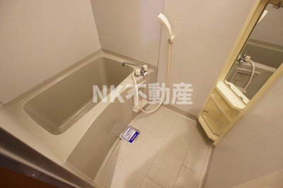 【浴室】 | Grand Chariot B（グランシャリオB)（荒本賃貸） | お風呂で日々の疲れを落としましょう