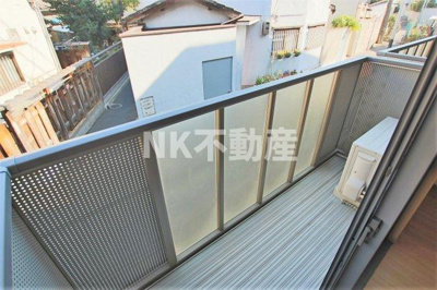 【バルコニー】 | Grand Chariot B（グランシャリオB)（荒本賃貸） | 暖かな日差しのふりそそぐバルコニー