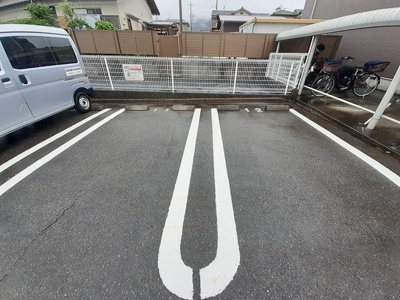 【駐車場】 | アヴニ－ル