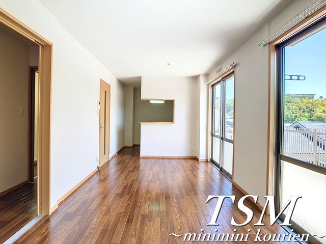 ゼフィランサスの居間・リビング