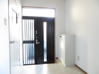 【玄関】 | アレストハシモト