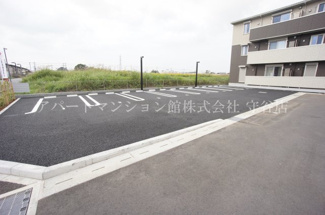 【駐車場】