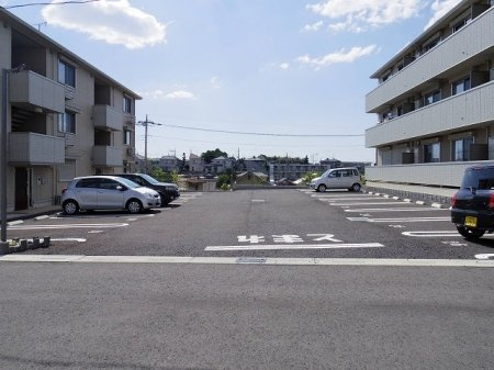 AIRY　HILLS　B棟の駐車場