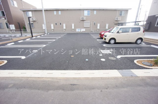 【駐車場】