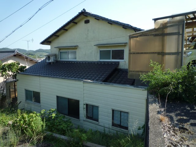 浅口市金光町占見　中古戸建ての外観