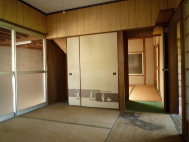 浅口市金光町占見　中古戸建ての和室