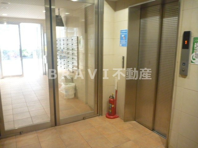 コンフォール南森町　BRAVI不動産のロビー|【コンフォール南森町】ロビーです