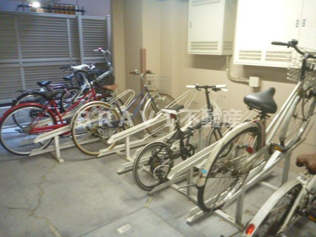 コンフォール南森町　BRAVI不動産のその他共用部分|【コンフォール南森町】敷地内駐輪場