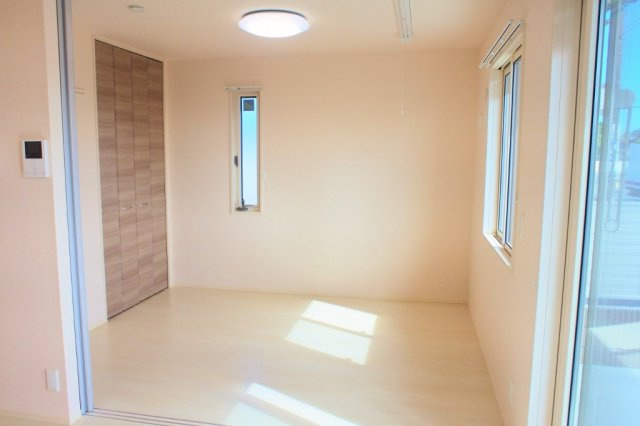 オーフィングの洋室