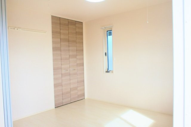 オーフィングの洋室