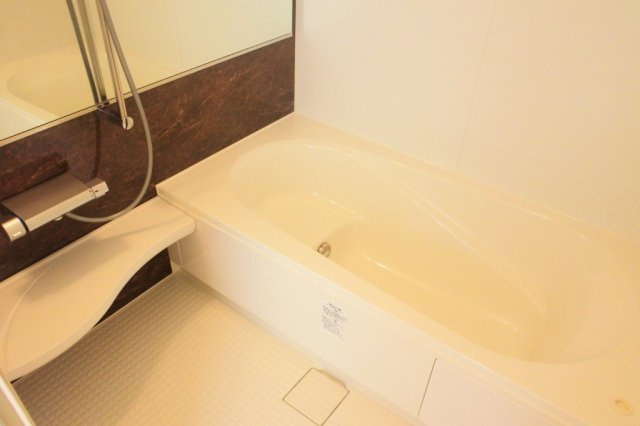 オーフィングの浴室