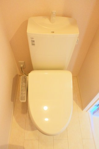 オーフィングのトイレ