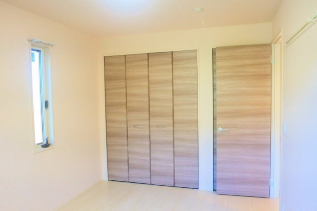 オーフィングの洋室