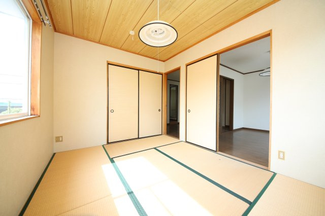 ナシキハイツの和室