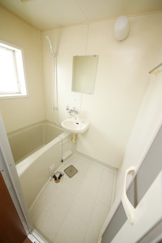 ナシキハイツの浴室