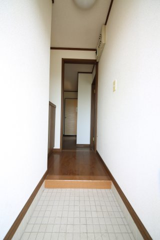 ナシキハイツの玄関