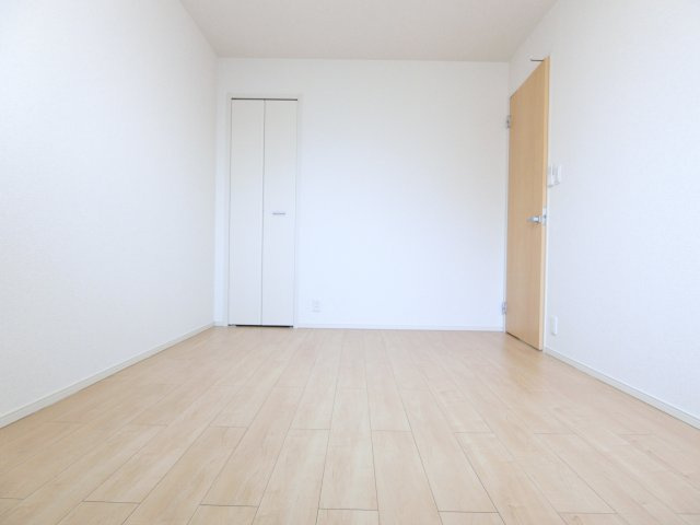 萬の寝室