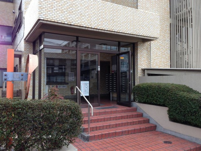 【エントランス】 | ニューウェルテラス宮前平Ｃ棟 | 東急田園都市線「宮前平」駅徒歩3分、「宮崎台」駅徒歩8分の2駅利用可能と好立地！