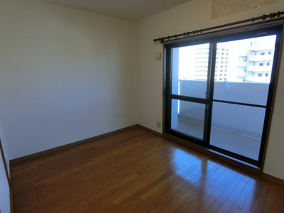 【洋室】 | リバーサイドコープ長柄