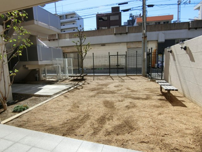 【庭】 | リバーサイドコープ長柄