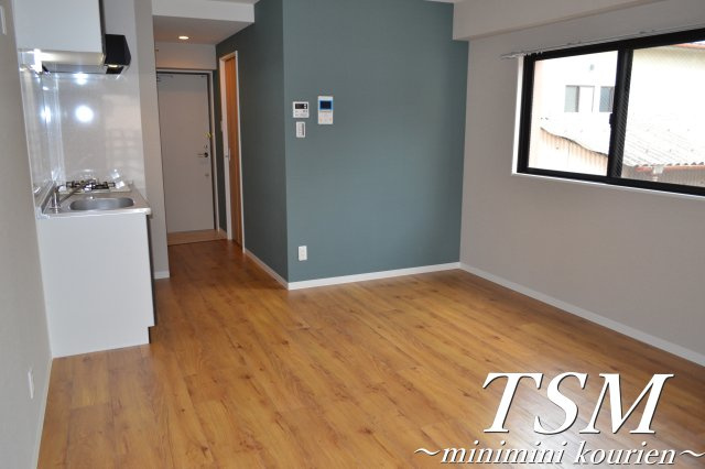 Ｌａｒｇｏ初町の居間・リビング|８帖のリビング