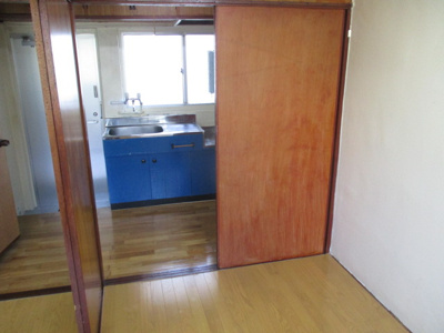 【洋室】 | 屋比久荘