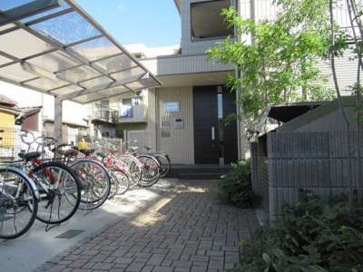 【エントランス】 | ジュフレール プレミア（放出賃貸） | 毎日通るエントランスはこのようになっています