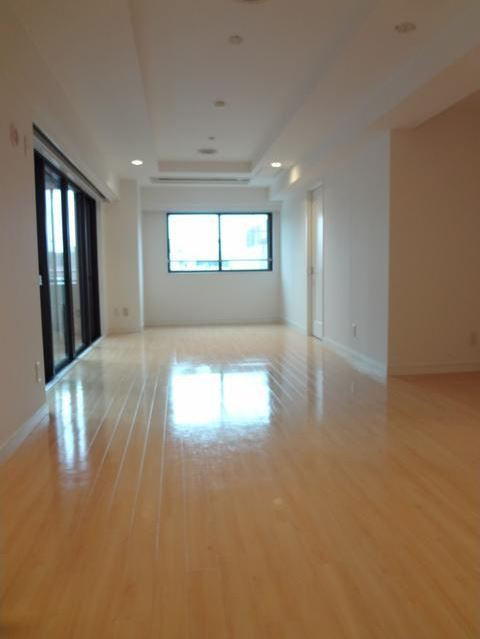 リエール市ヶ谷の居間・リビング|別室参考写真