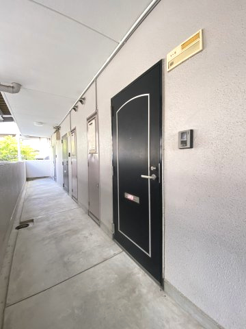 フォーレストGKの玄関