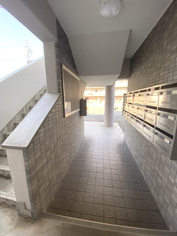 フォーレストGKのエントランス