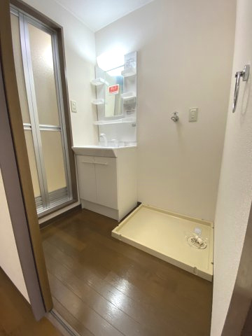 フォーレストGKの独立洗面台|洗髪洗面化粧台